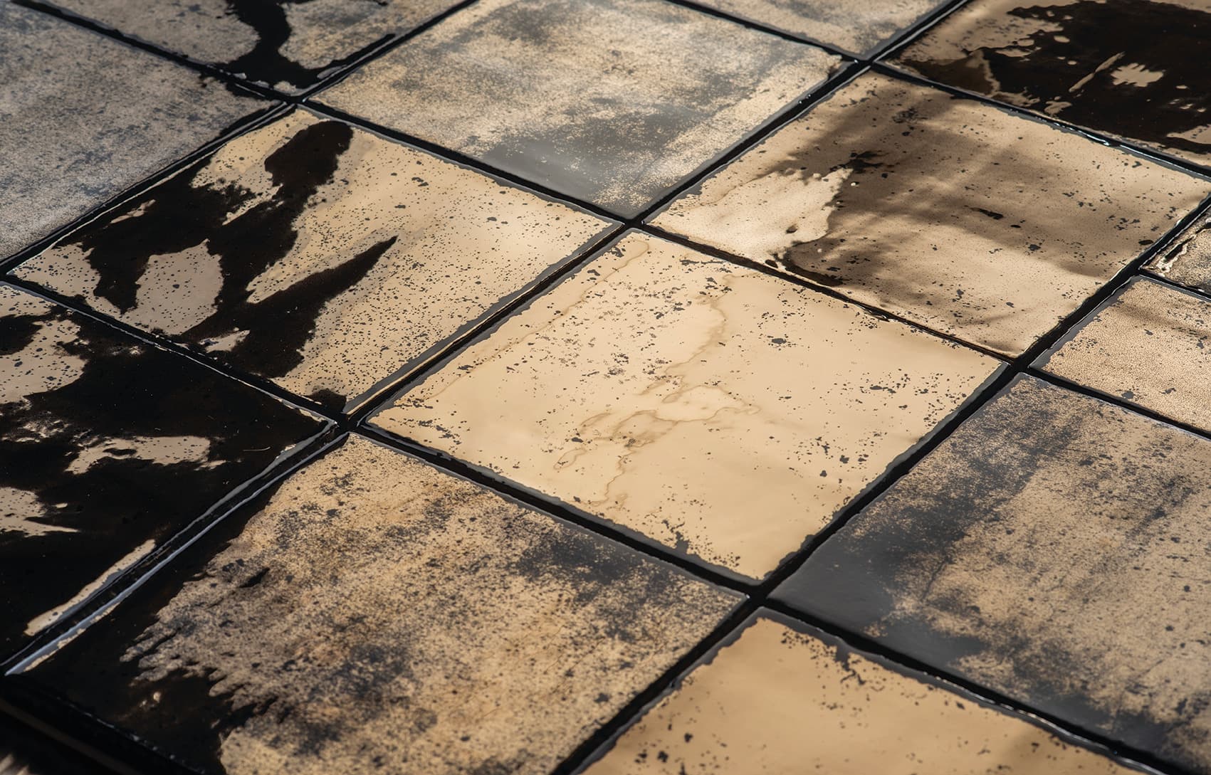 Age Metallic Ceramic Tile