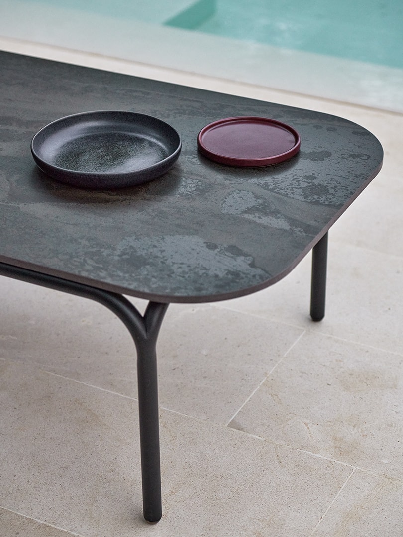 GANDIABLASCO Capa coffee table, detail
